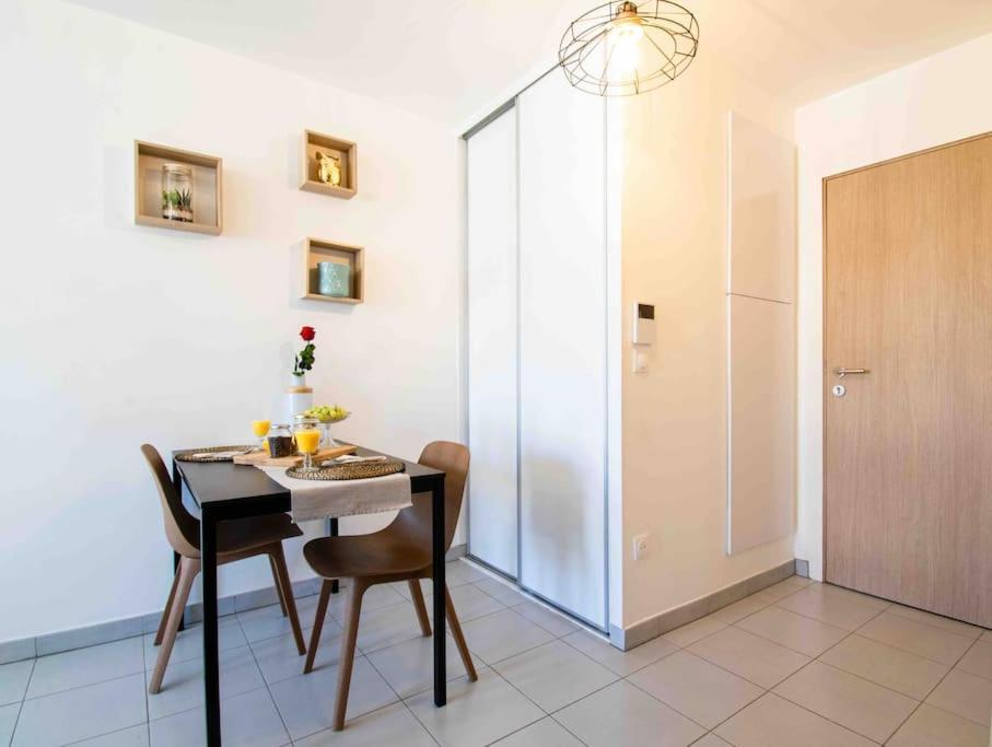 Apartament Le Tony Garnier Check In H24 Wifi Lyon Zewnętrze zdjęcie